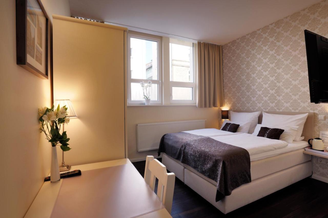 List Five - Your British Guesthouse สตุตการ์ต ภายนอก รูปภาพ