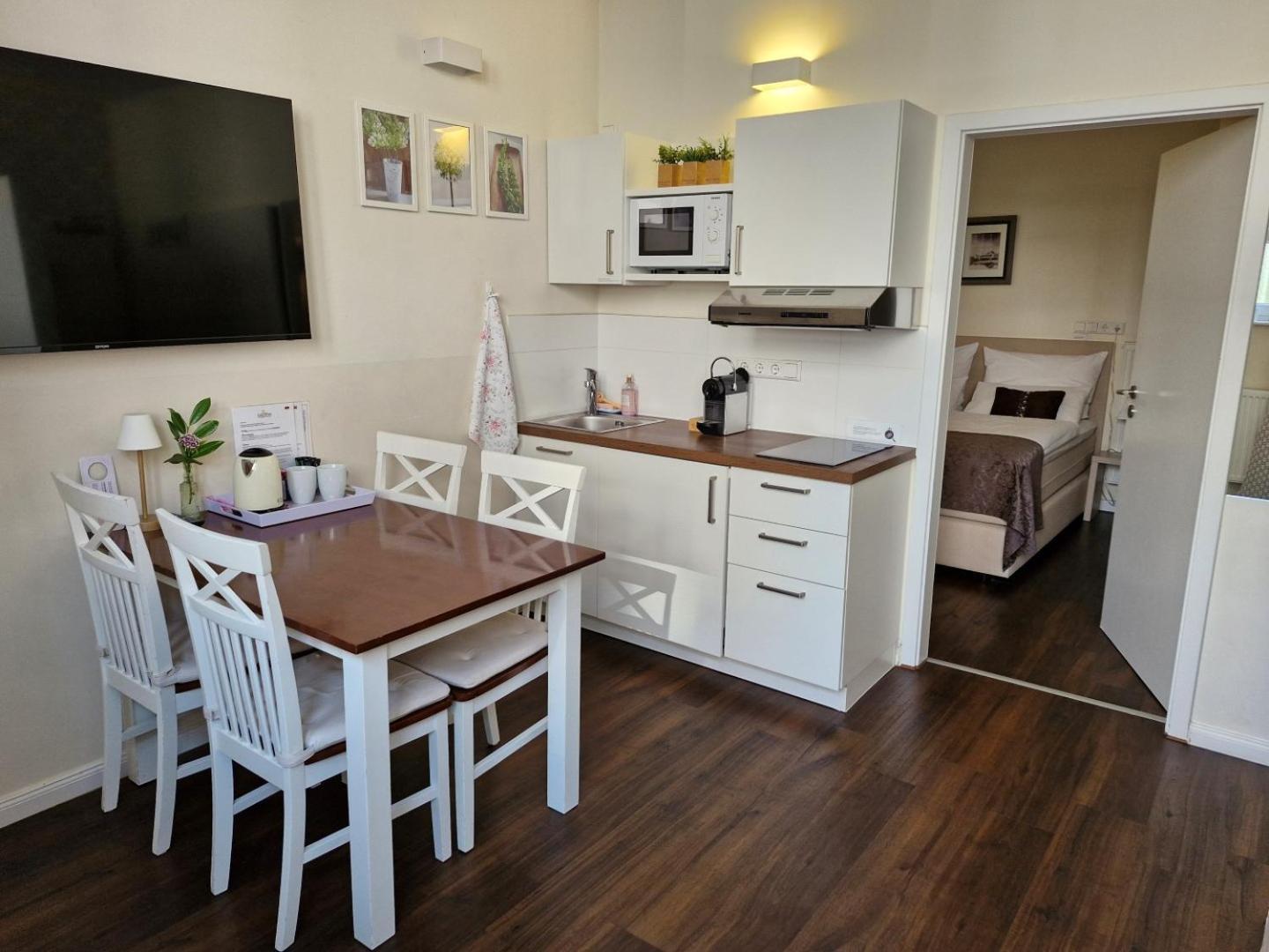 List Five - Your British Guesthouse สตุตการ์ต ภายนอก รูปภาพ