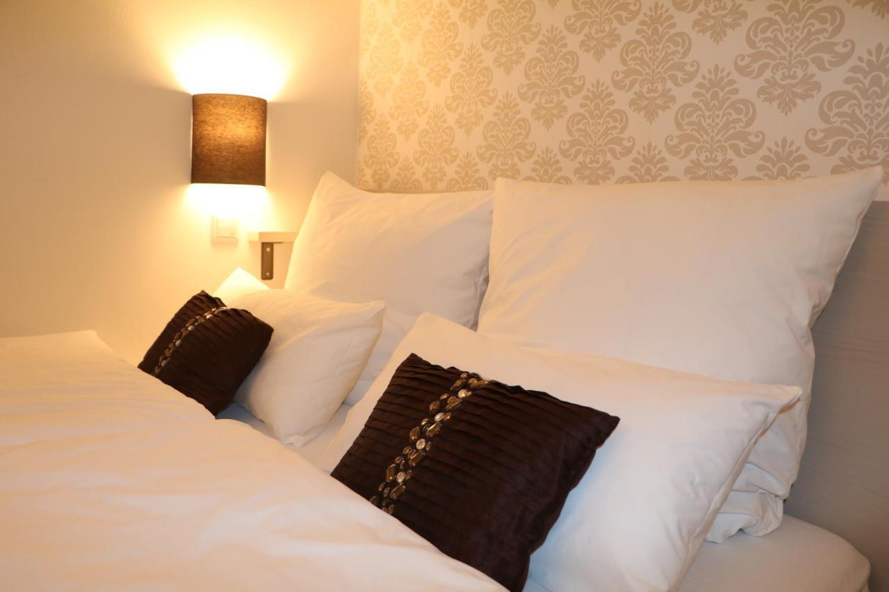 List Five - Your British Guesthouse สตุตการ์ต ภายนอก รูปภาพ